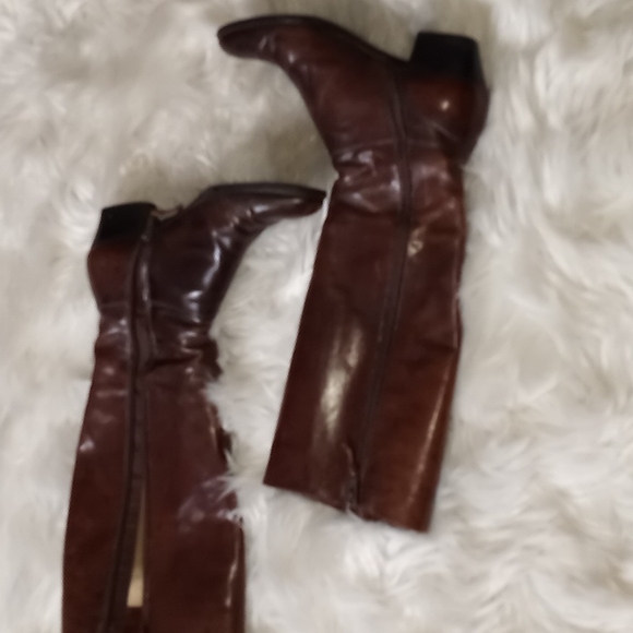 Salvatore Ferragamo sz 6B brow knee high inner zip boots. - Picture 4 of 14